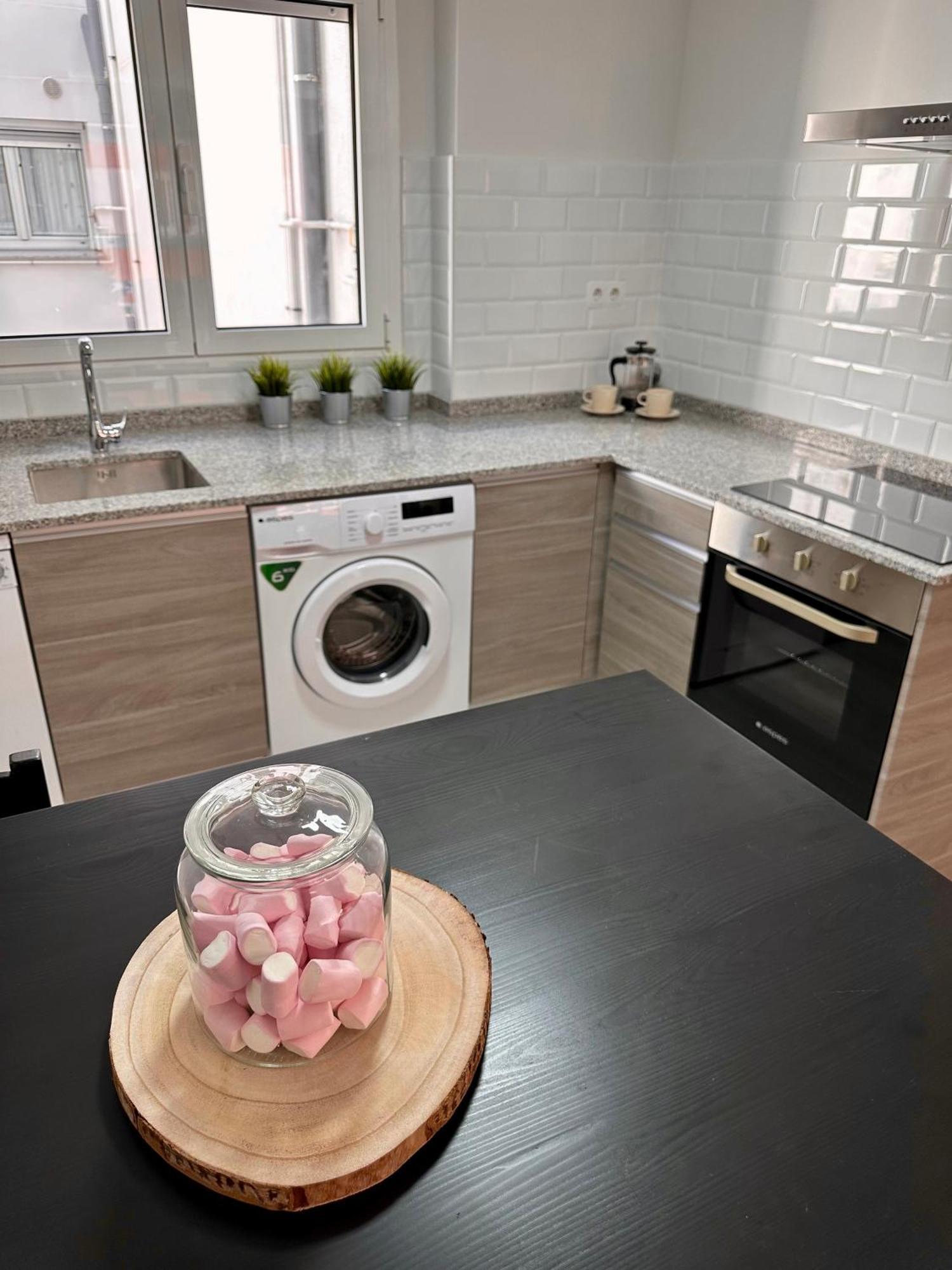 Cozy Flat 5 Mins From The Beach Gijón Extérieur photo