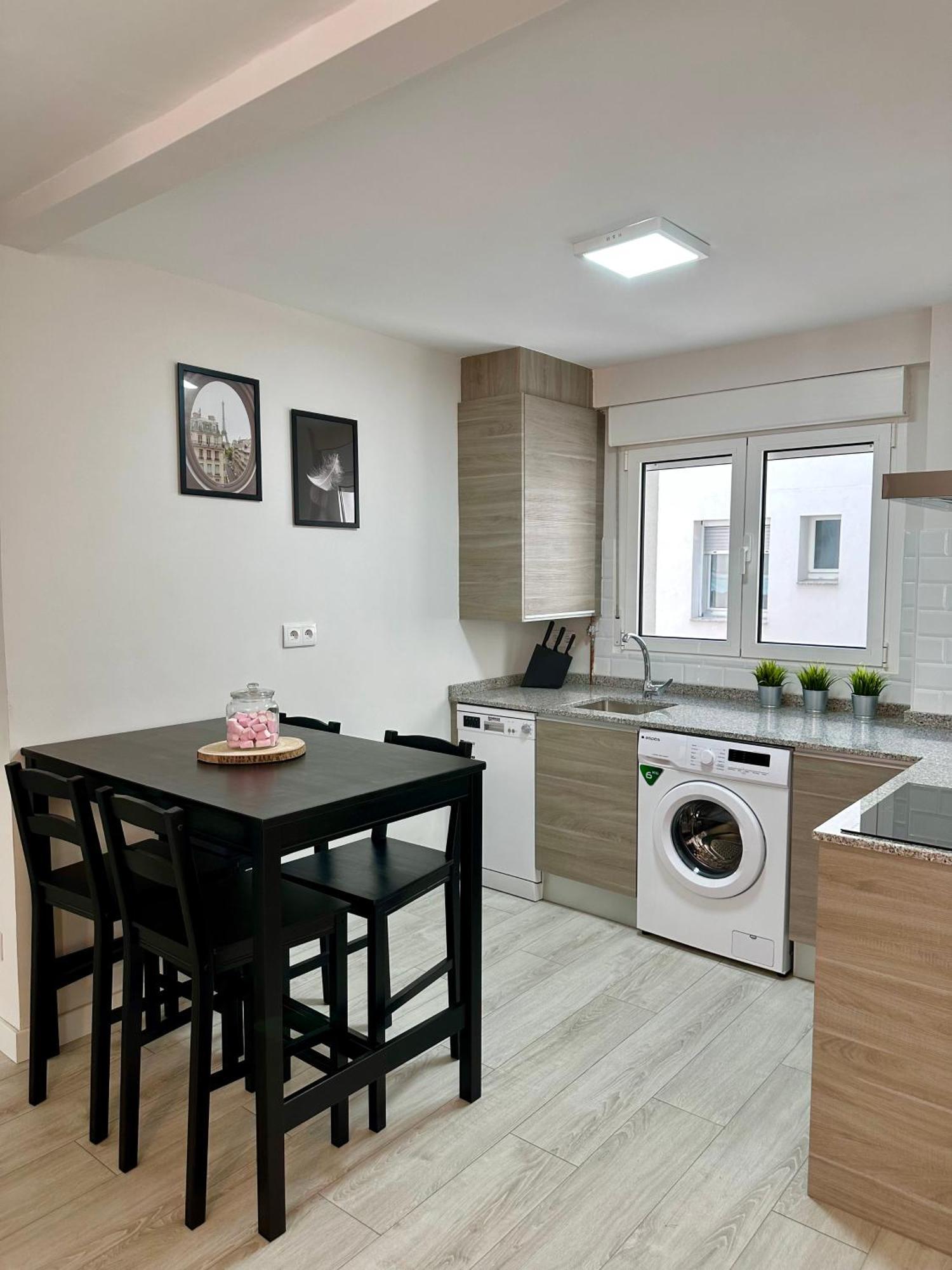 Cozy Flat 5 Mins From The Beach Gijón Extérieur photo