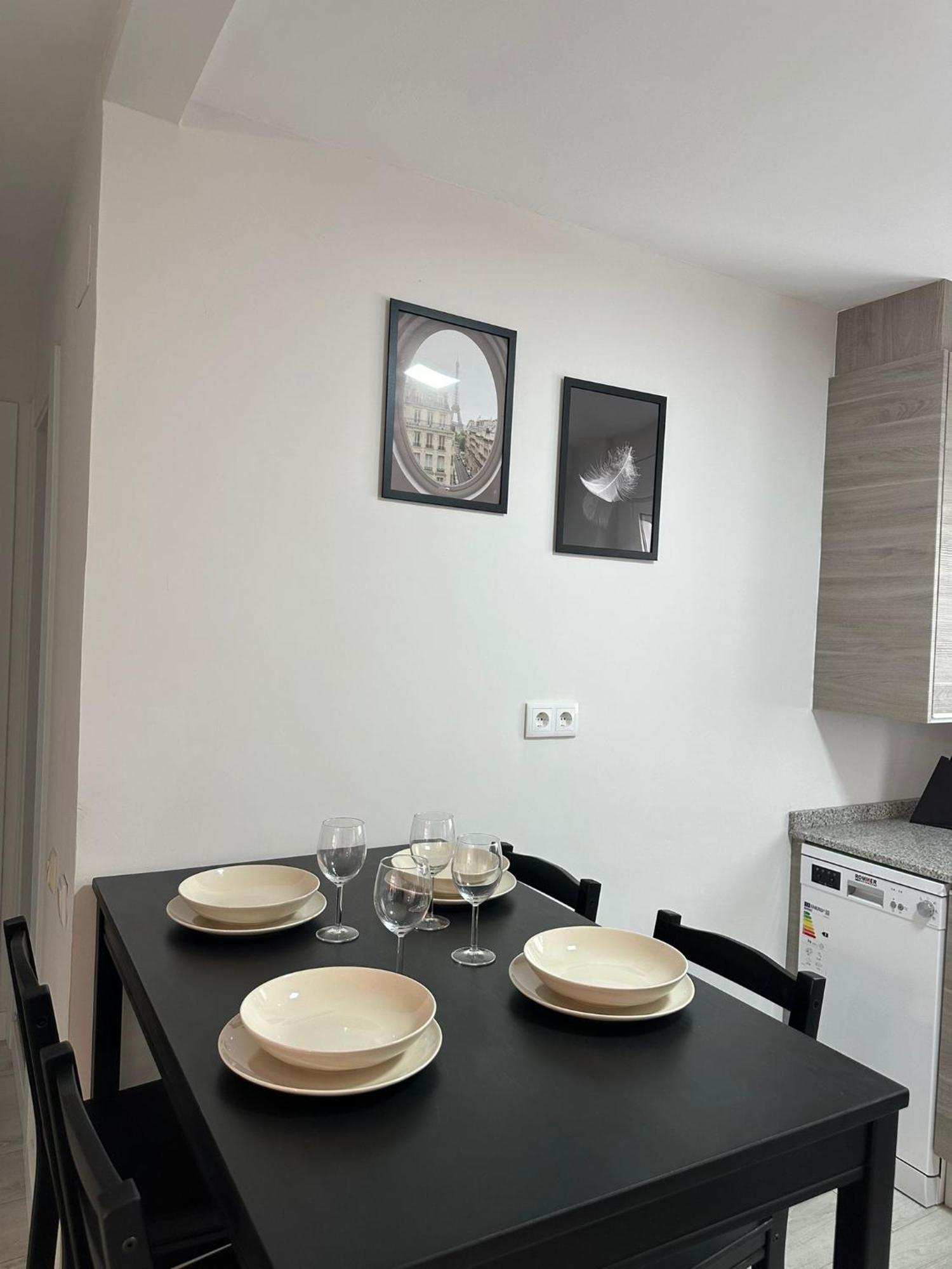 Cozy Flat 5 Mins From The Beach Gijón Extérieur photo