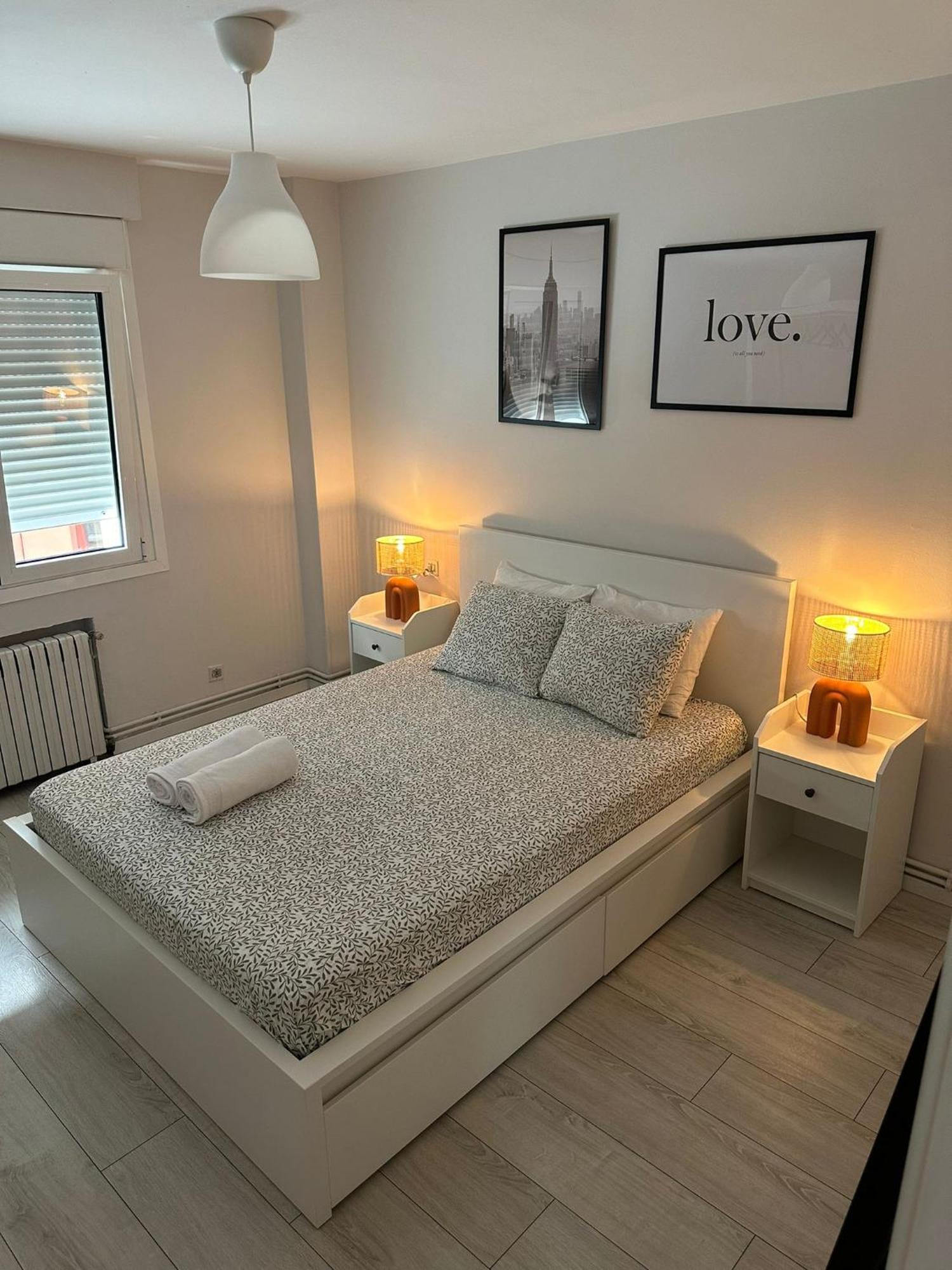 Cozy Flat 5 Mins From The Beach Gijón Extérieur photo